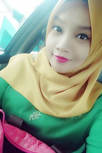 Favourite Malay teenager tudung 35