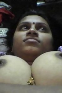 Desi Indian Sumithra super hot titty show